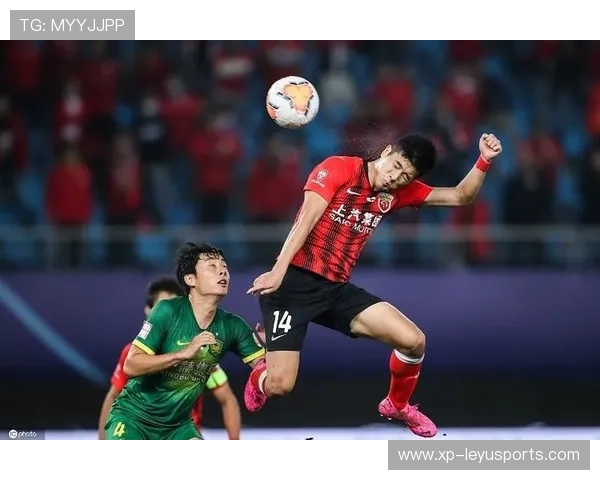 内马尔单刀冷静挑射，巴西在关键战抢得先机