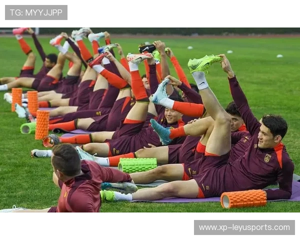 国足备战训练日程合理安排，国足最新训练视频