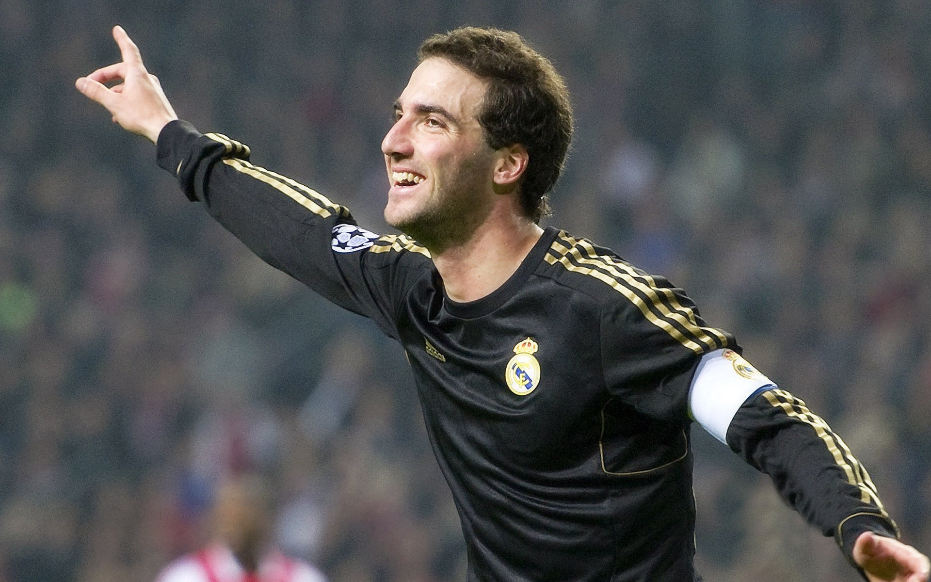 国际合作：跨国青训联盟打造未来之星，国际青年训练营